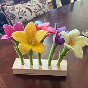 Vibrant Felt Flower Bouquet for Kids